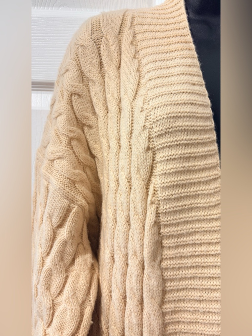 Source Unknown Long Cable-Knit Cardigan - Cream/ Oversized - Picture 5 of 7